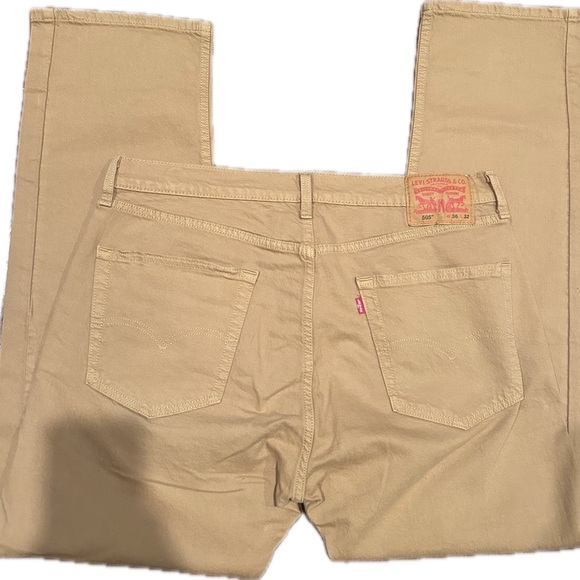 Levi's Men's Relaxed Jeans in Tan
36X32 - Picture 2 of 2